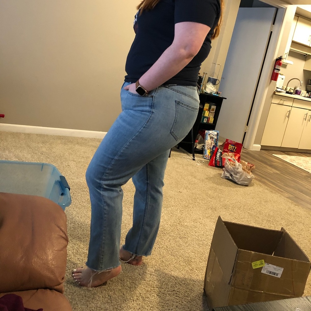 Light wash straight jeans